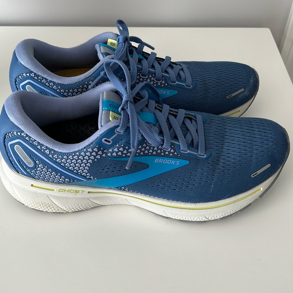 Brooks Ghost shoes